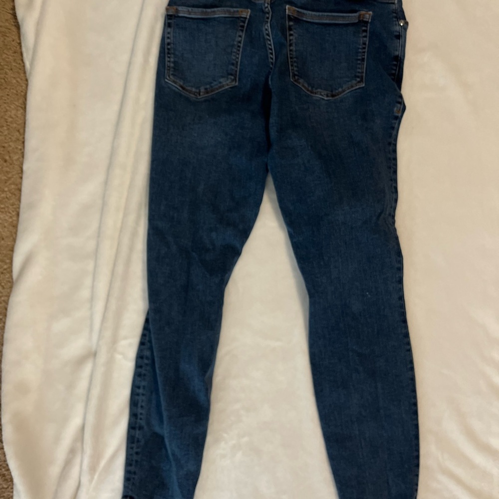 Good American Blue Skinny Jeans with Stretch Fit